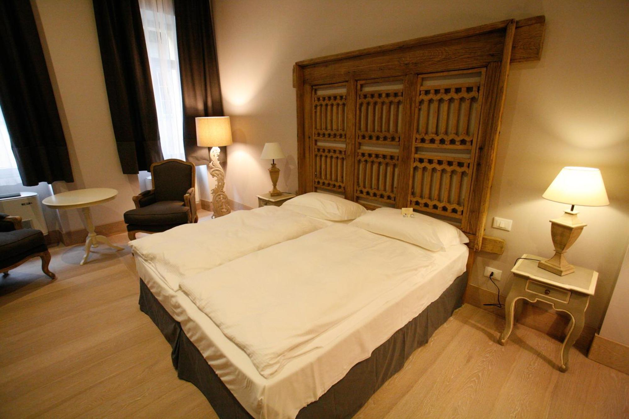 Locanda In Borgo Garni & Wellness Borgo Valsugana Pokoj fotografie